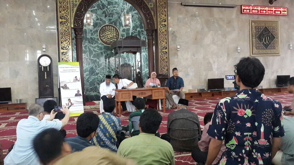 Konferensi Pers ICMI Soal Blokir Situs Islam