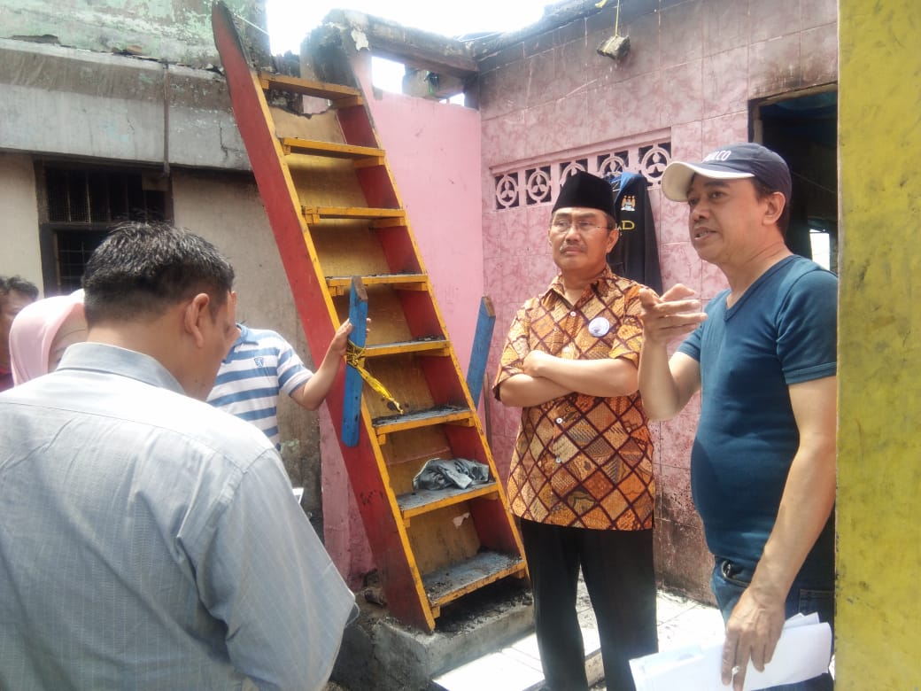 Ketum ICMI Minta Pemda Renovasi Rumah Warga Korban Kebakaran di Grogol