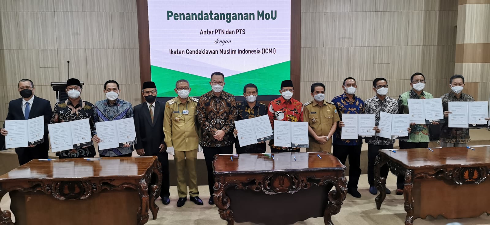 ICMI dan 12 Perguruan Tinggi Negeri di Kalbar Teken Kerja Sama Program Pendidikan