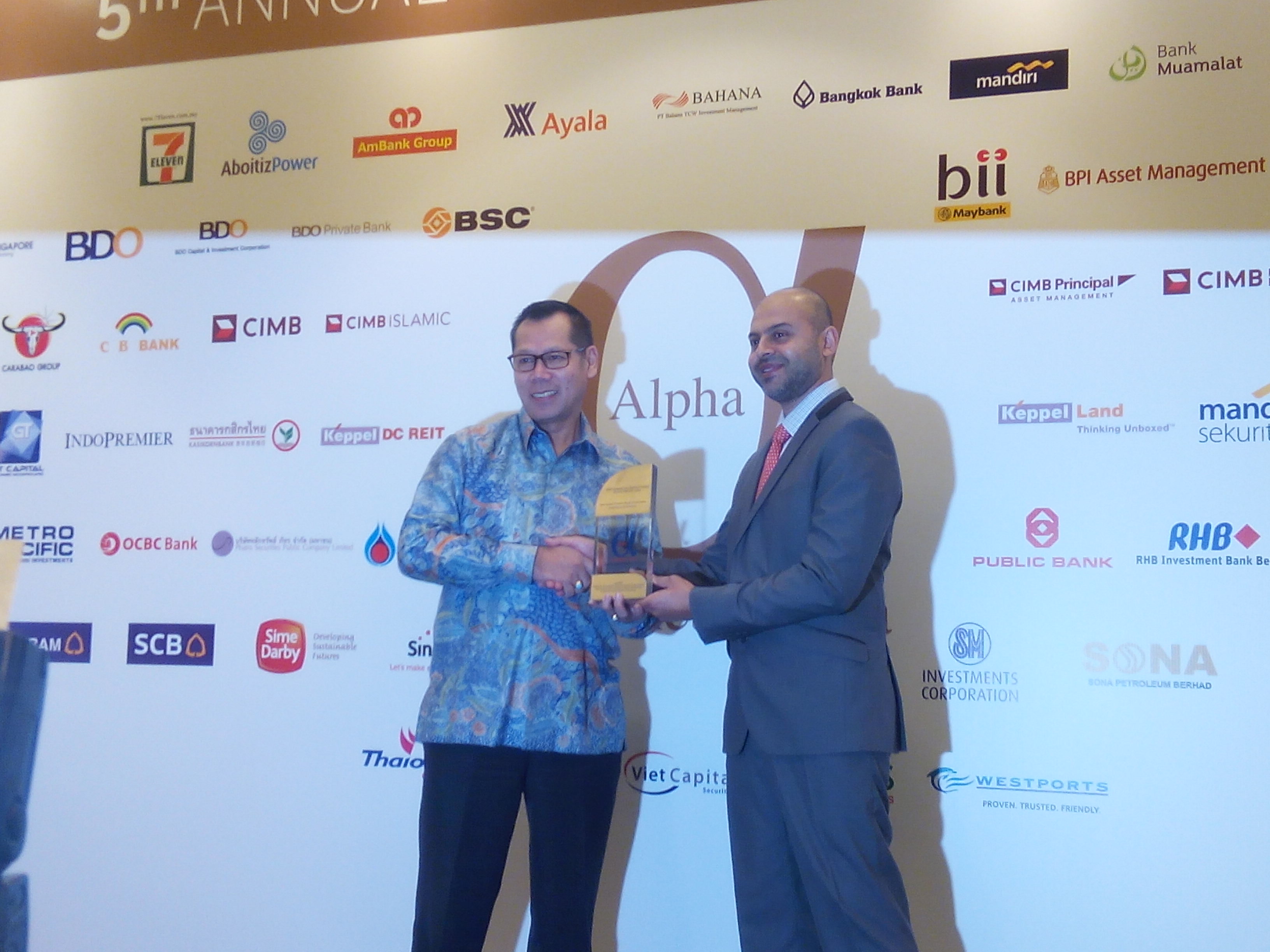 Muamalat Masih Genggam Predikat Bank Syariah Terbaik Di 2015