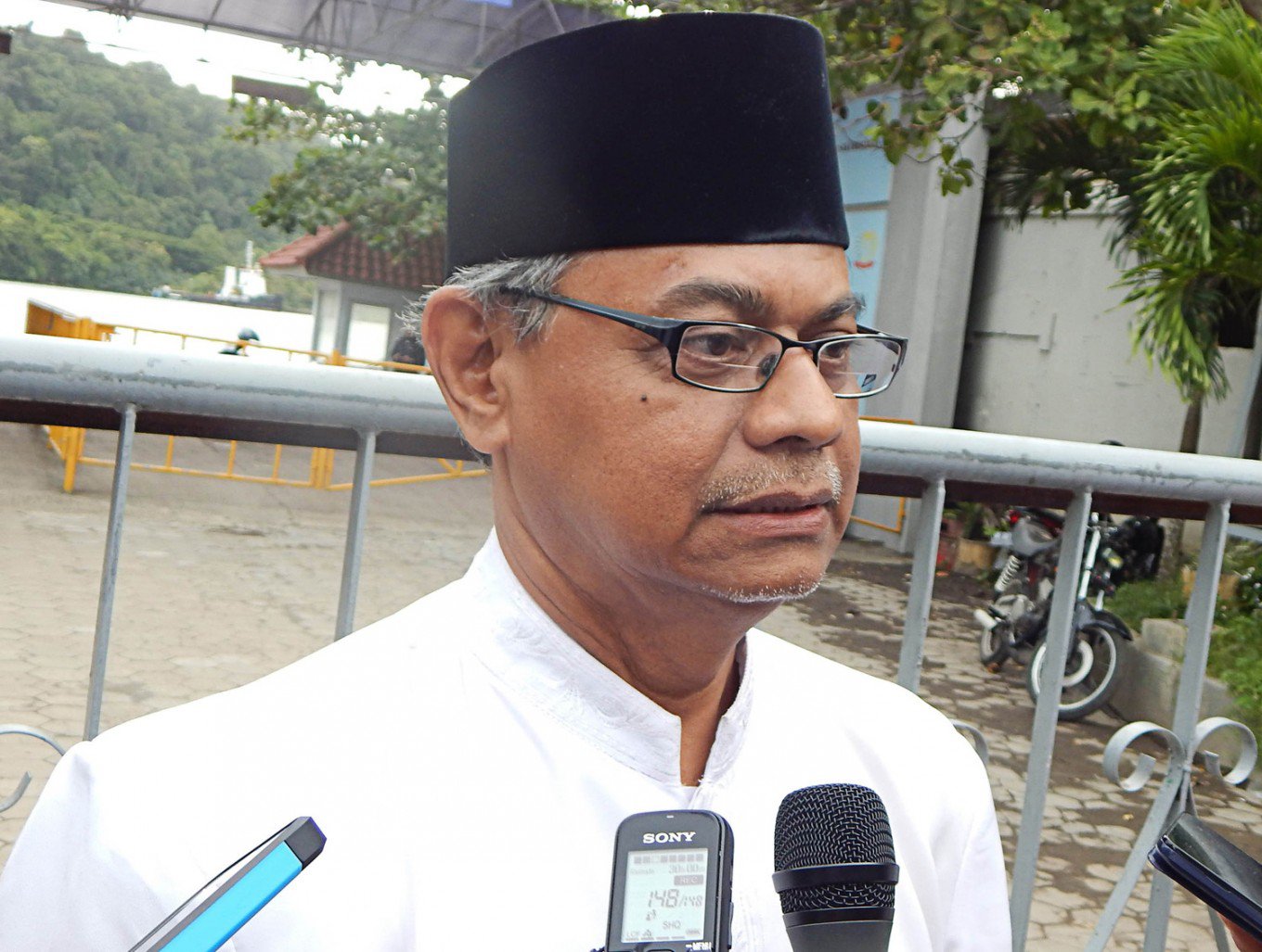 Hasan Makarim Isi Tabligh Akbar di Masjid Baitussalam Purwokerto