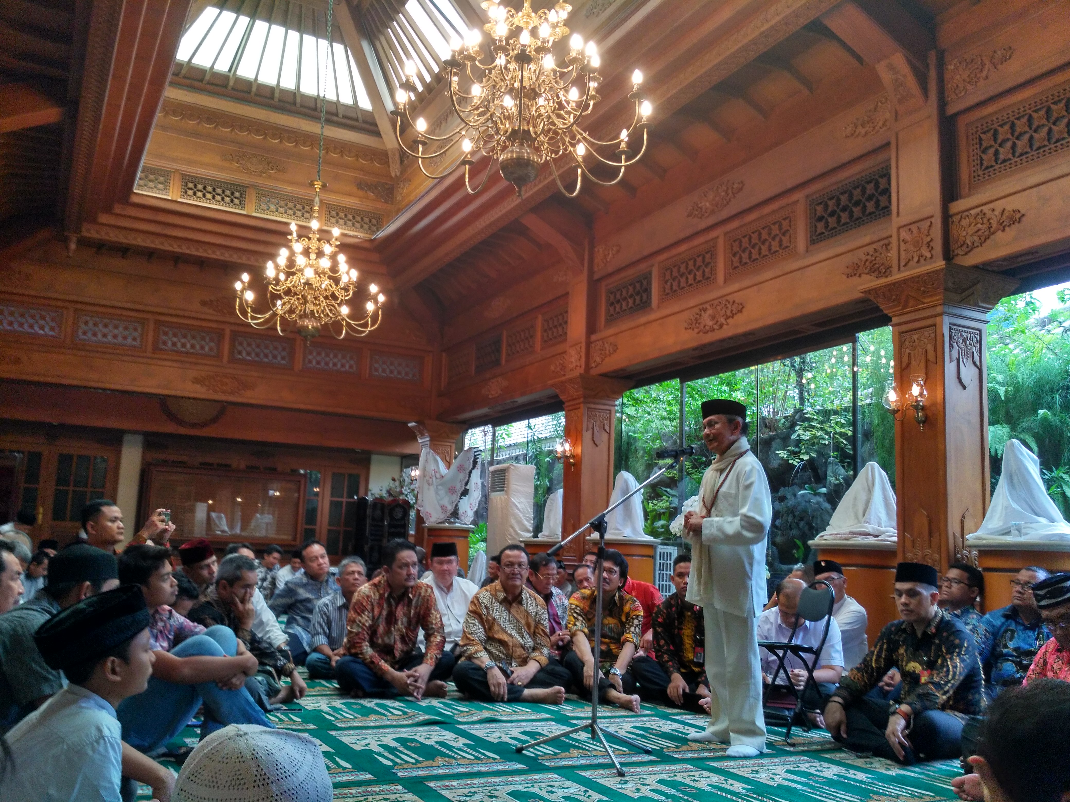 Habibie Ajak Selaraskan Iptek, Imtak dan Amalkan Pancasila untuk Kemakmuran Indonesia