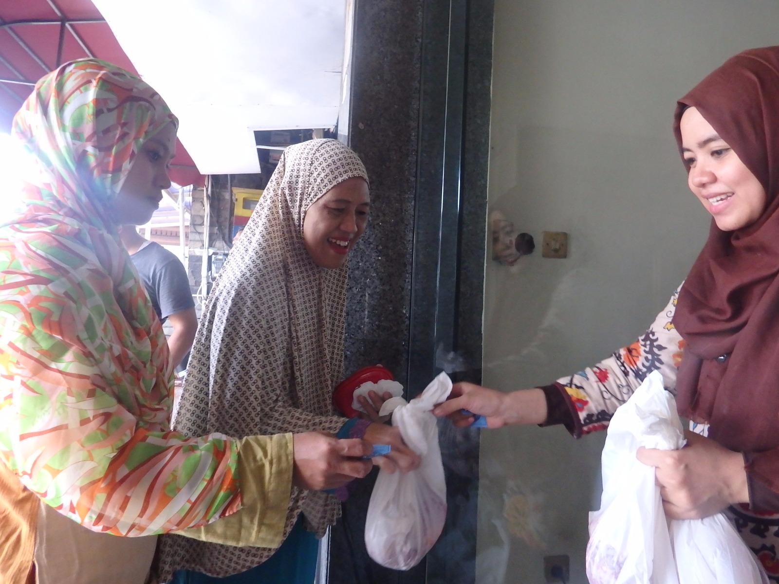 distribusi daging kepada yang berhak (3)
