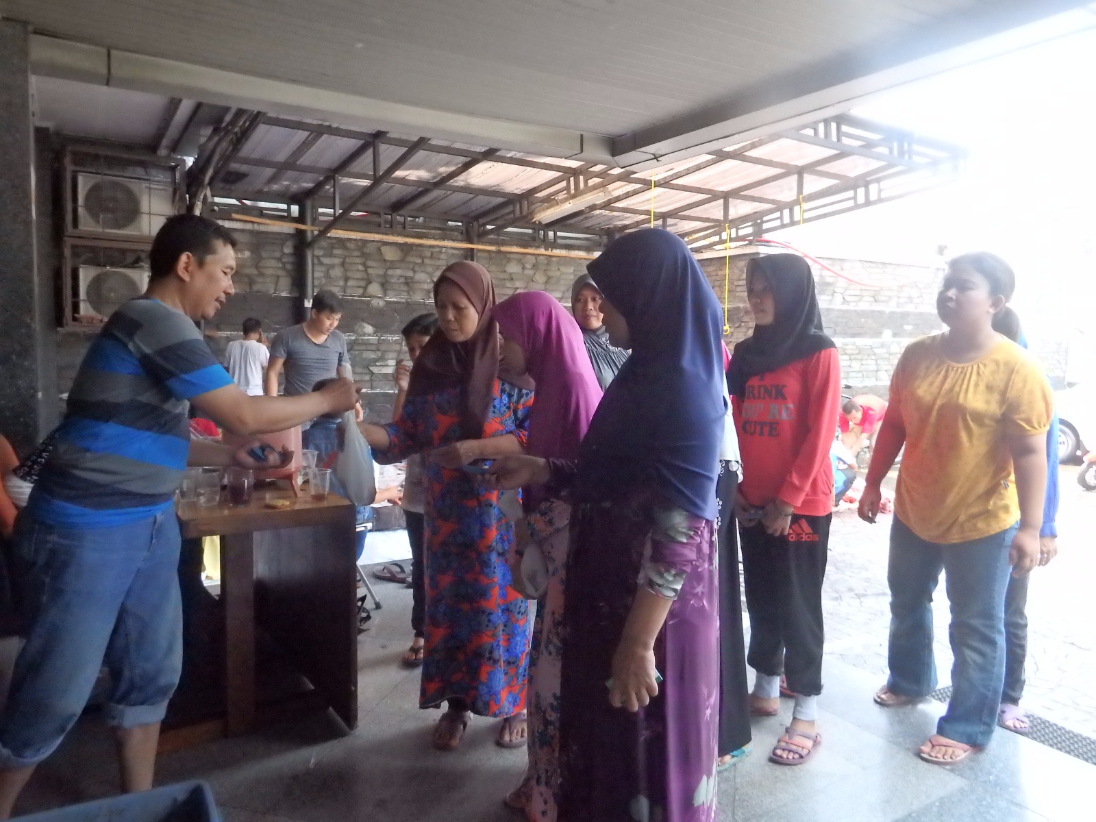 distribusi daging kepada yang berhak 2