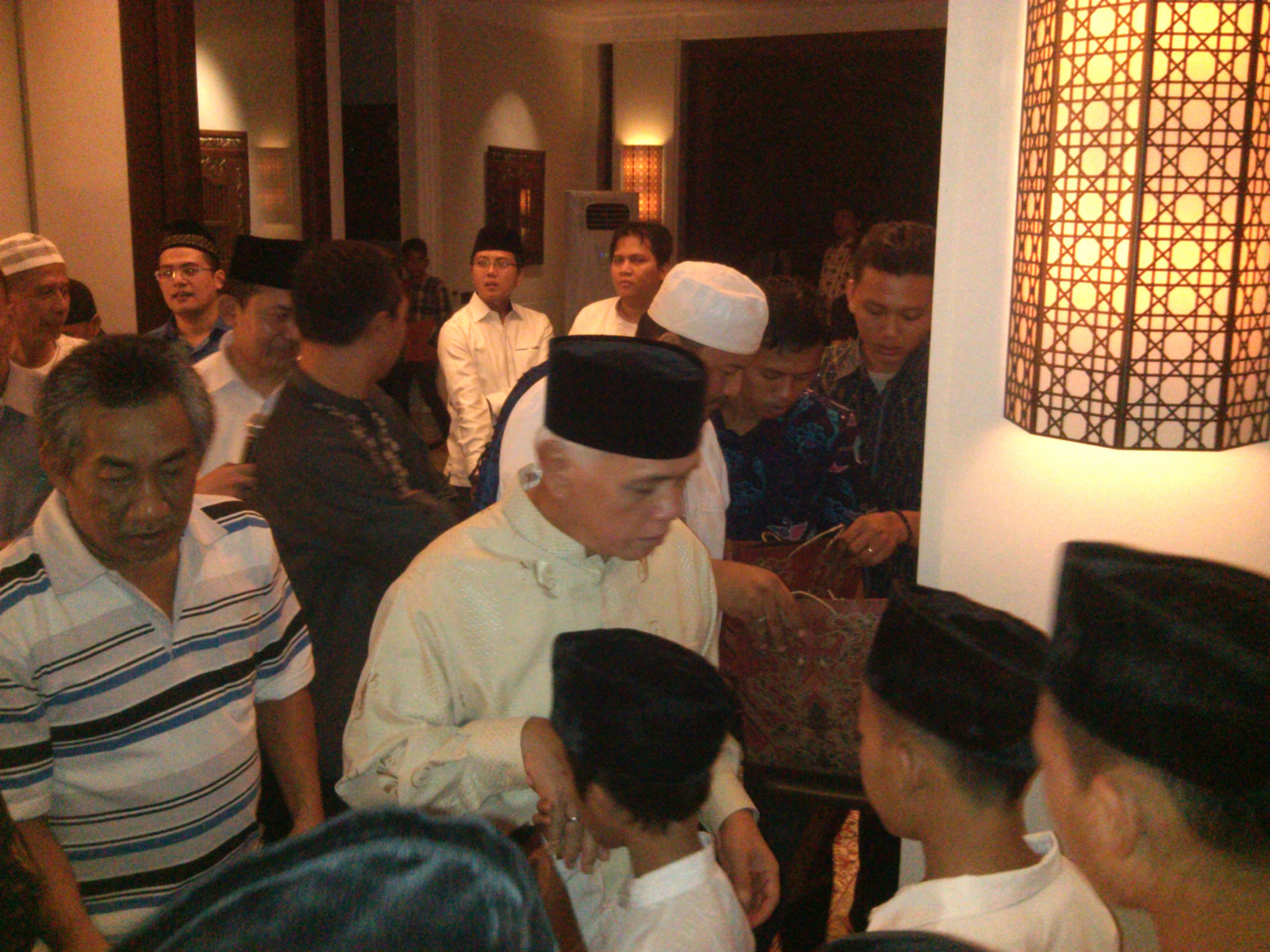 Sitarling ICMI, Hatta Rajasa Berikan Santunan Pada Anak Yatim
