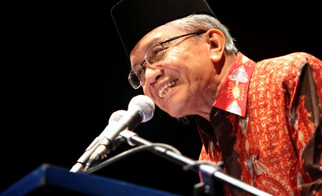 Taufik Ismail: PKI Berontak 3 Kali, Itu Pelanggaran HAM Luar Biasa