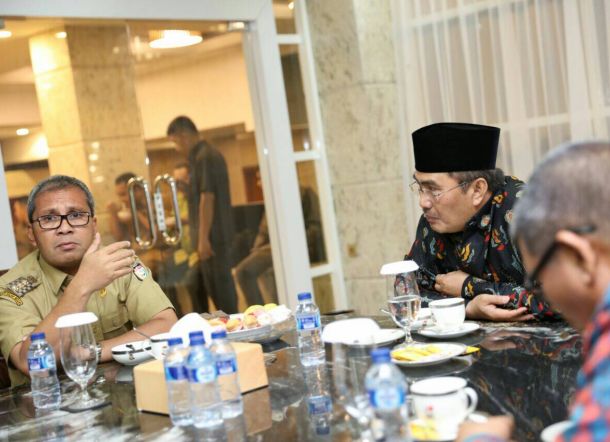 Wali kota Makassar Datangkan Ketum ICMI untuk Motivasi Kabinet Barunya