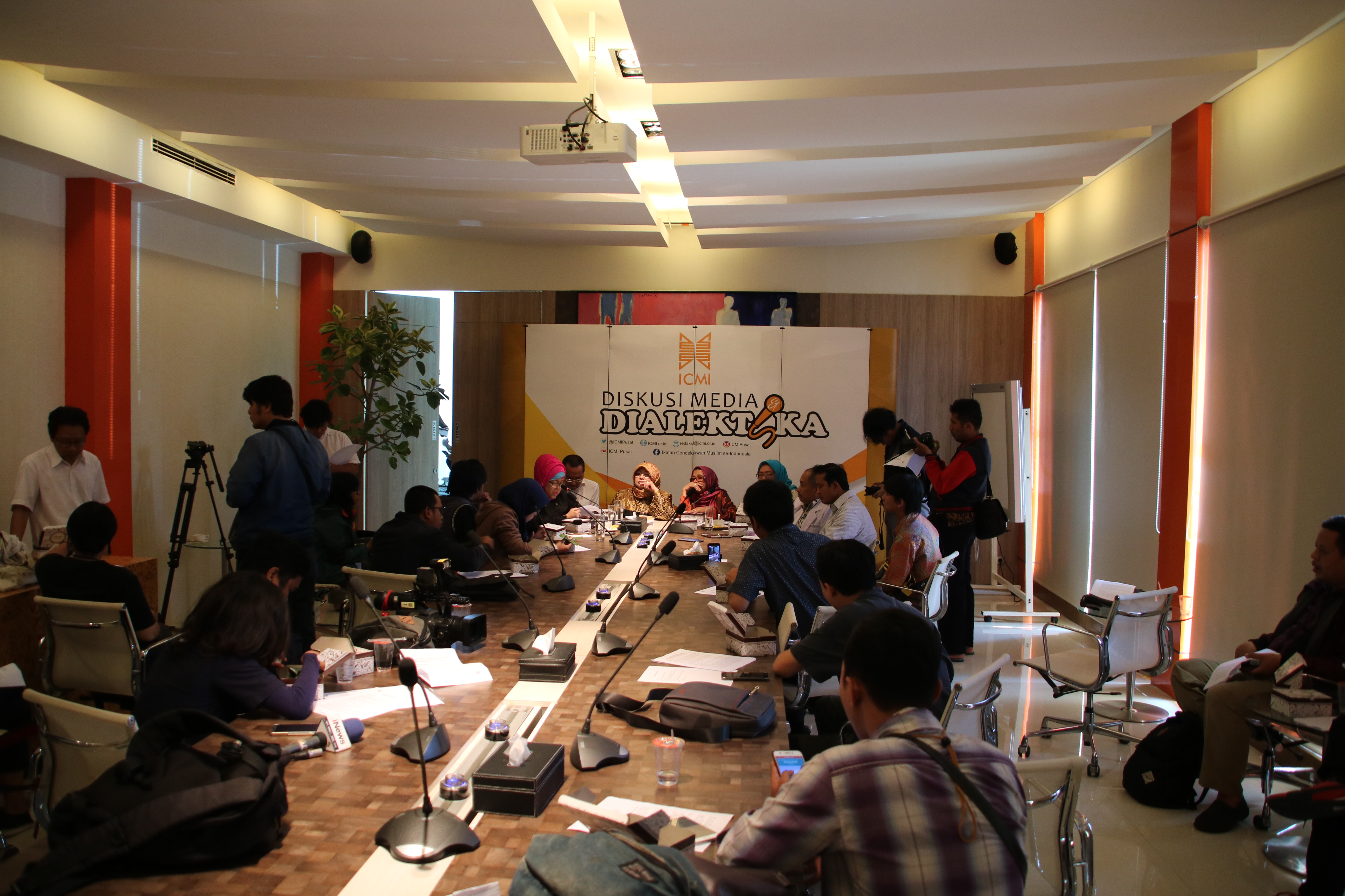 ICMI Minta Segera Ada Aturan Hukum untuk Sanksi Pelaku LGBT