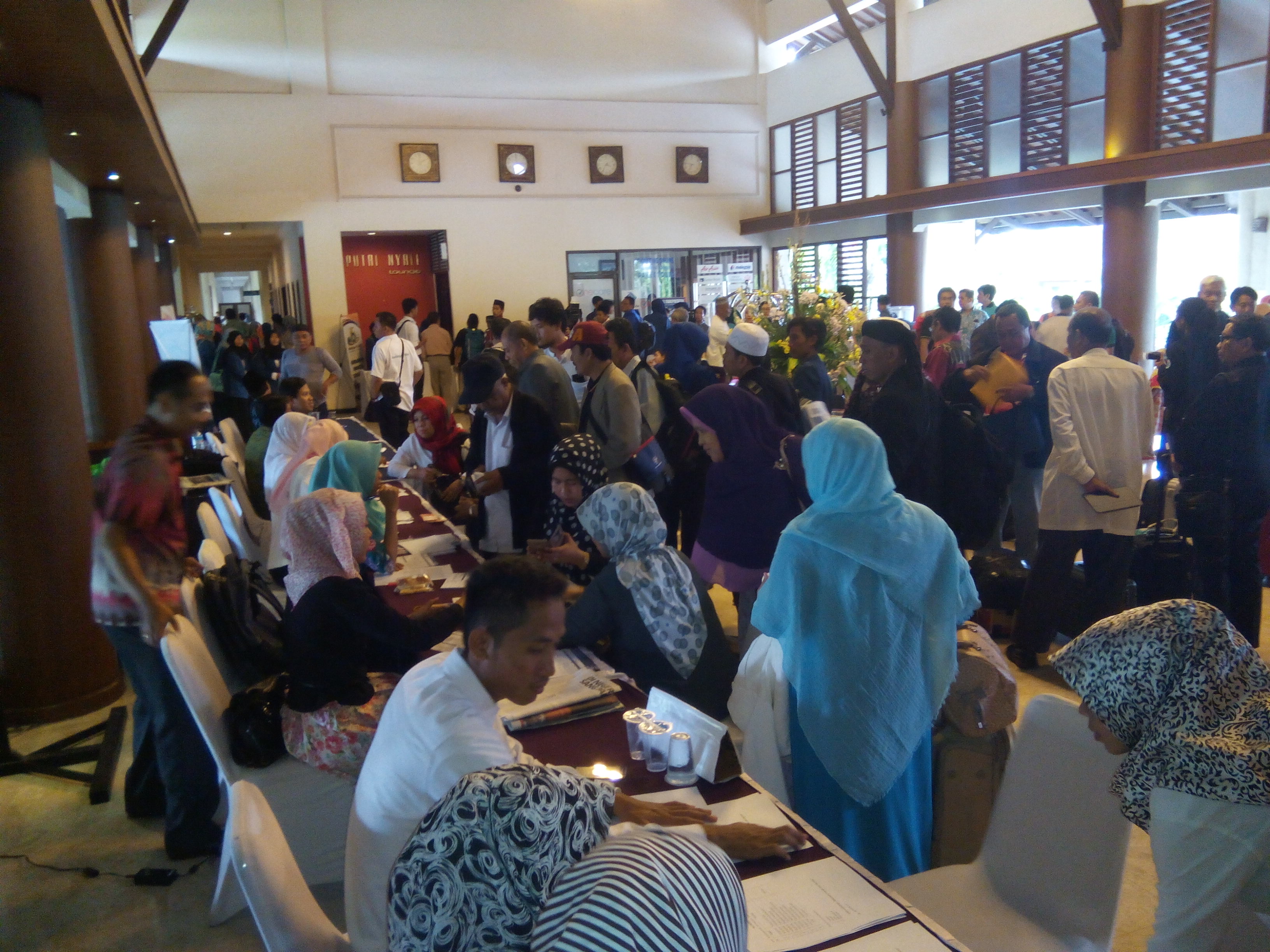 registrasi membludak