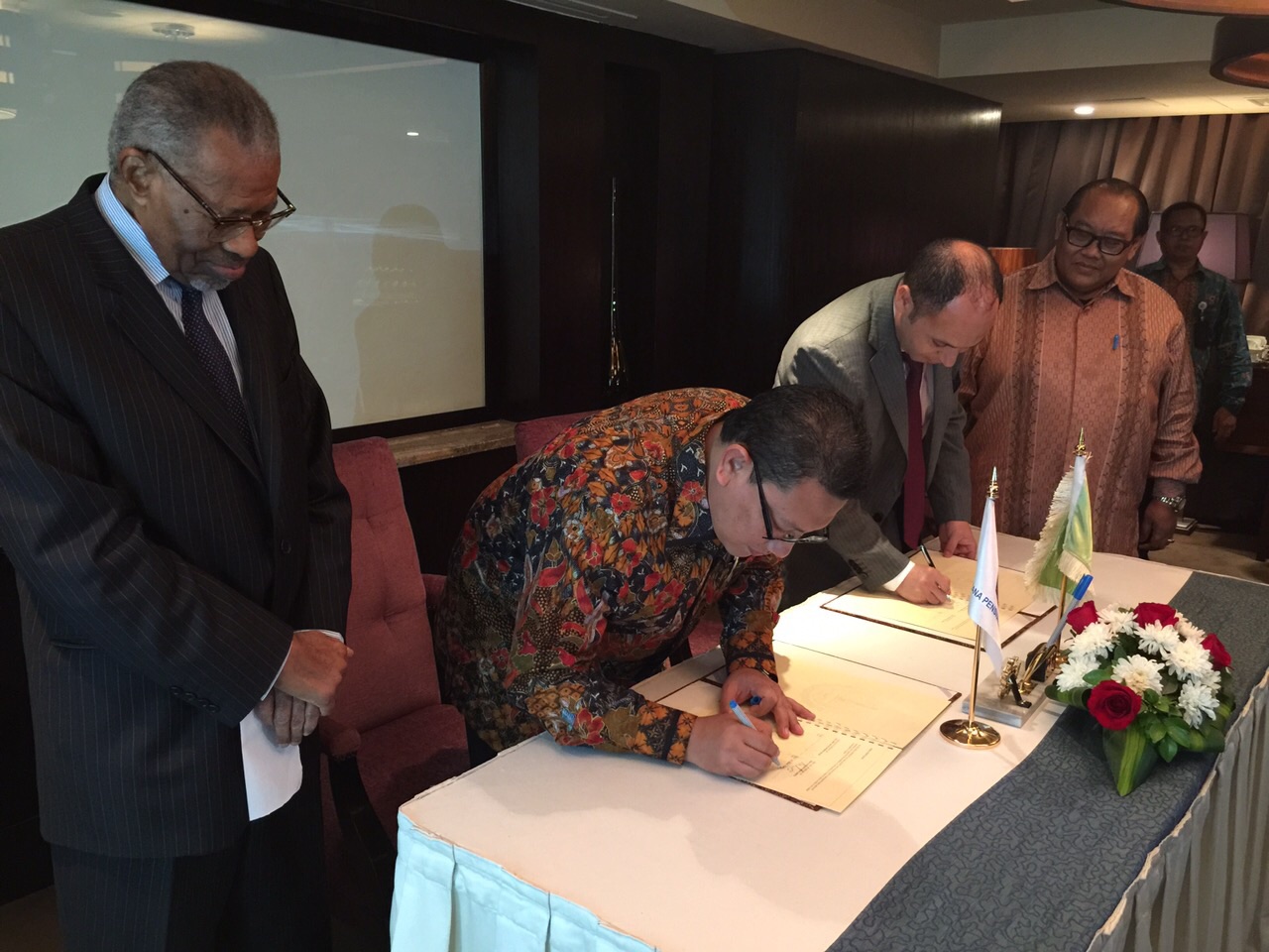 Presidium ICMI Saksikan MoU Pertamina dan IDB