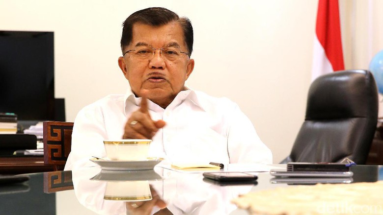 Jusuf Kalla Ajak Masyarakat Berteman dengan Sampah