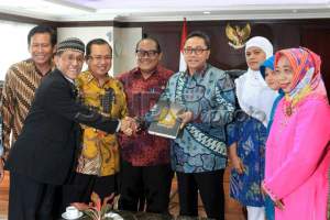 Ketua MPR Dukung ICMI Bentuk Bank Wakaf Internasional