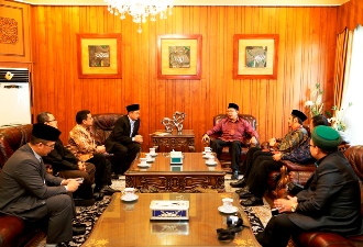 KOMAT Temui Menag Selesaikan Kasus Tolikara