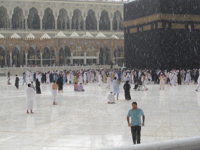 Hujan Akhirnya Guyur Makkah