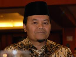 Hidayat Nur Wahid Minta Bupati Sintang Bicara Soal Penolakan Wasekjen MUI