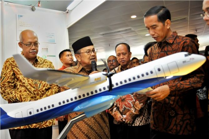 Presiden: Pesawat R80 Habibie Bisa Jadi Proyek Nasional